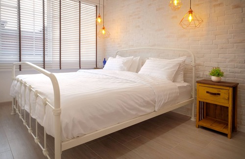 Phra Khanong Nuea Casa | Hide and Seek Boutique Hometel