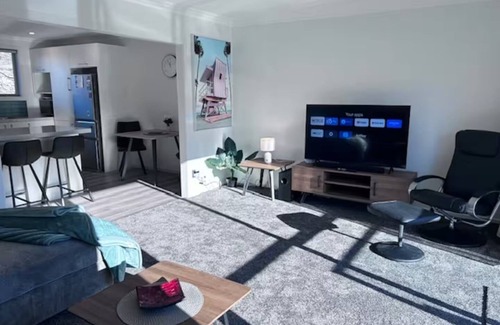 Invercargill Apartamento | Hide away from the world, apartment style, on Dee!