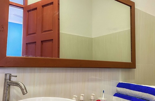 Hulhudheli Cama Y Desayuno | Hide Inn Blue