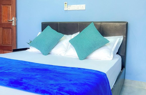 Hulhudheli Cama Y Desayuno | Hide Inn Blue