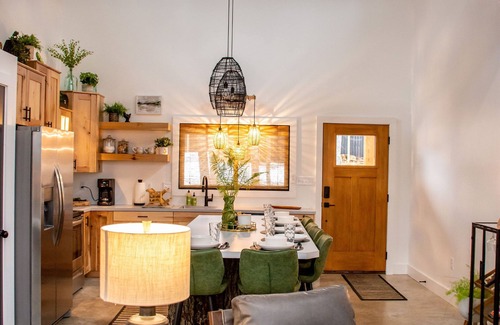 Eagle Rock Casa | Hideaway South Secluded & Dog-Friendly on Table Rock Lake-close to Eureka Sprngs