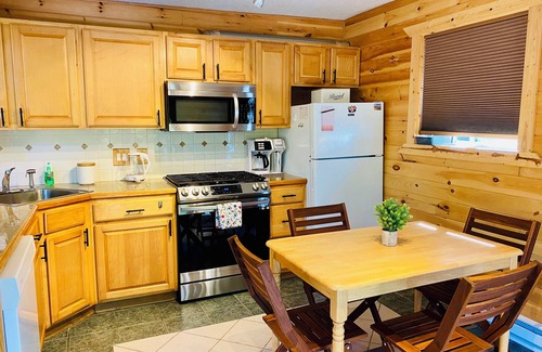 Hamlin Casa | Hideout Home With 2 Minutes To Pool/ Beach and Ski Lift
