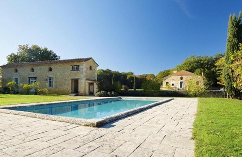 Eauze Casa | Higat