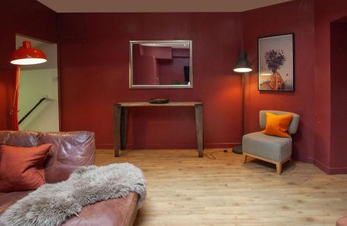 Butetown Casa | higgihaus #107 Sleeps up to 22 Hens Stags Rugby