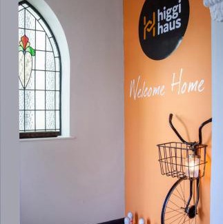 Bristol Casa | higgihaus 5 Bed Sleeps up to 14 Big Groups Best Location