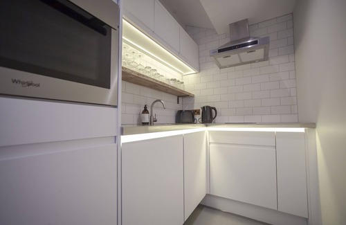 Bristol Old City Apartamento | higgihaus (Apartment 5, Clare Street). Aparthotel. Central Location.