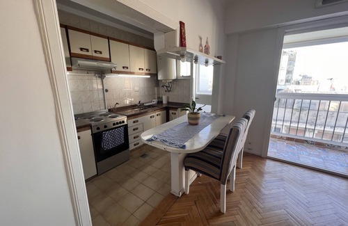 Recoleta Apartamento | Alto, luminoso y bien ubicado.