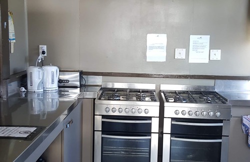 Twizel Hotel | High Country Motel and Backpackers