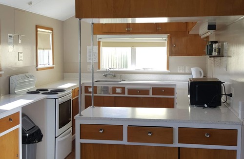 Twizel Hotel | High Country Motel and Backpackers
