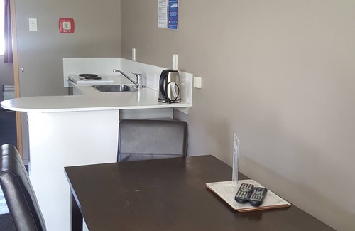 Twizel Hotel | High Country Motel and Backpackers