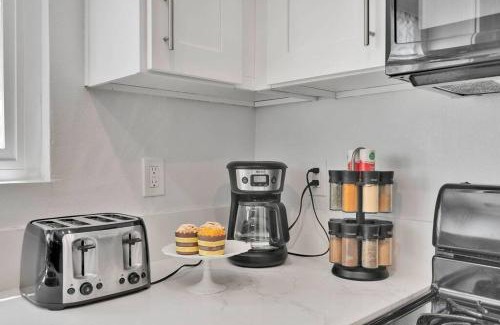 Victorville Casa | High Desert Dream on the Fairway WiFi Smart TVs
