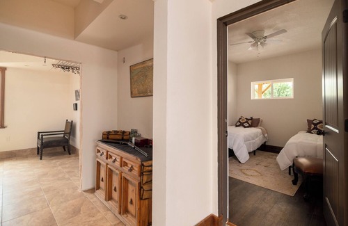 Hereford Cabina | High Desert Oasis, 360 mountain views, close proximity to Bisbee and Tombstone