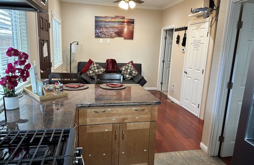 West San Jose Casa | Casa adosada de alta gama 1BR / 1BA en el corazón de Silicon Valley, solo para no fumadores