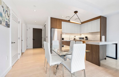 Seaport District Apartamento | High-end 3BR 2BA unit in Seaport