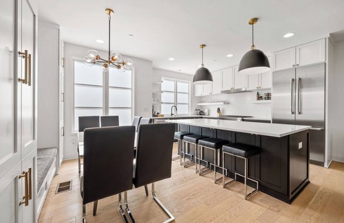 Tarrytown Casa | High-End Design + Private Pool - Sultana!