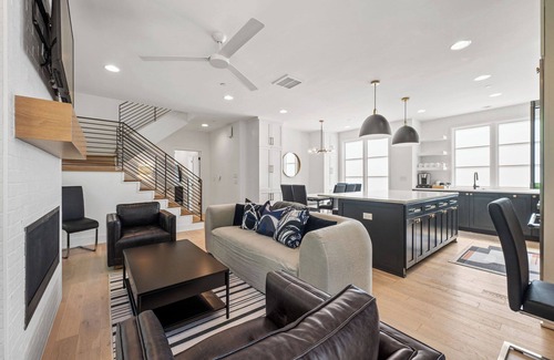 Tarrytown Casa | High-End Design + Private Pool - Sultana!