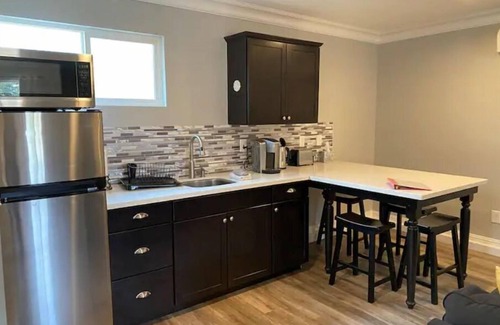 Columbia Casa | High End Guest House by I-5, Bethel, Simpson