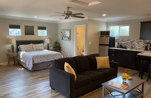 Columbia Casa | High End Guest House by I-5, Bethel, Simpson