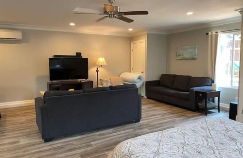 Columbia Casa | High End Guest House by I-5, Bethel, Simpson