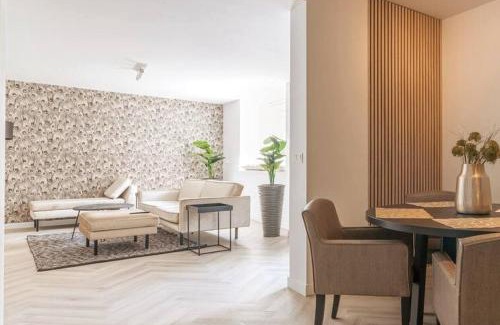 Centrum Apartamento | High-end Home, Near City Center And Park