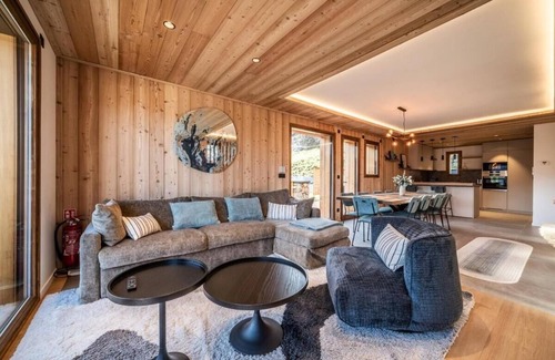 La Cote-d'Arbroz Chalet De Esquí | High end Living in Morzine with an exclusive Sauna & Jacuzzi