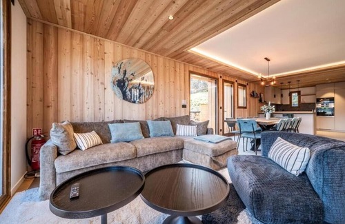 La Cote-d'Arbroz Chalet De Esquí | High end Living in Morzine with an exclusive Sauna & Jacuzzi