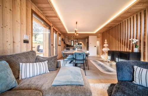 La Cote-d'Arbroz Chalet De Esquí | High end Living in Morzine with an exclusive Sauna & Jacuzzi