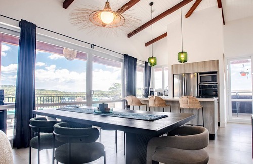 Las Escobas del Venado Apartamento | High end Penthouse with incredible views, modern finishes, comfortable beds, and modern appliances