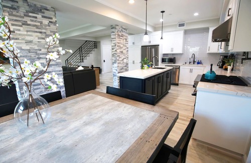 Silver Strand Casa | HIGH-END - Steps to the Sand - Beach House - Arcade - Rooftop Deck