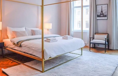 Neubau Apartamento | High-End Suite Centrally Located