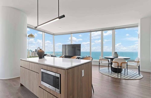 The Loop Apartamento | High-Floor 2BRs: 2 Units, Elite Amenities