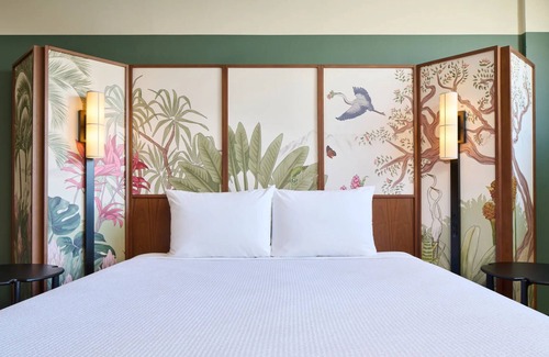 Ala Moana Hotel | High Floor City View King, Elevated Garden Escape, Poolside Comfort, Near Beach