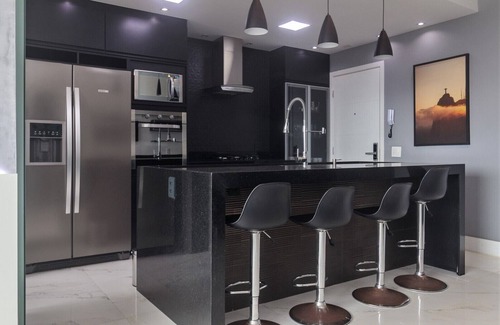 Ipanema Apartamento | High level apartment, overlooking the Ipanema Sea and virgin Atlantic Forest