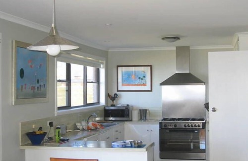 Penguin Hotel | High On Penguin - ubicado en Penguin