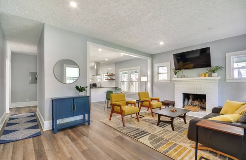High Point Cabaña | High Point Vacation Rental w/ Private Deck & Yard!