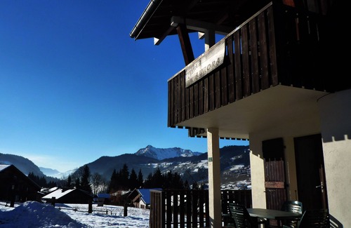 Les Gets Apartamento | High quality apartment very close to ski slopes with stunning views