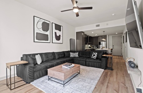 Uptown Apartamento | Ascent Victory Park Apartments Unit 1908