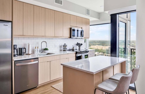 Glenwood South Apartamento | High-Rise Apt Raleigh Free Parking & Sunset View 1