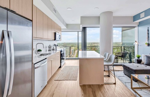 Glenwood South Apartamento | High-Rise Apt Raleigh Free Parking & Sunset View 1