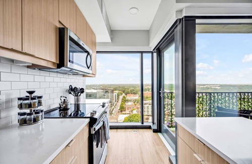 Glenwood South Apartamento | High-Rise Apt Raleigh Free Parking & Sunset View 1
