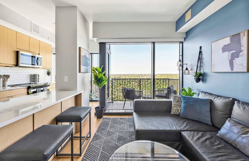 Glenwood South Apartamento | High-Rise Apt Raleigh Free Parking & Sunset View 2