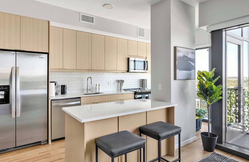 Glenwood South Apartamento | High-Rise Apt Raleigh Free Parking & Sunset View 2