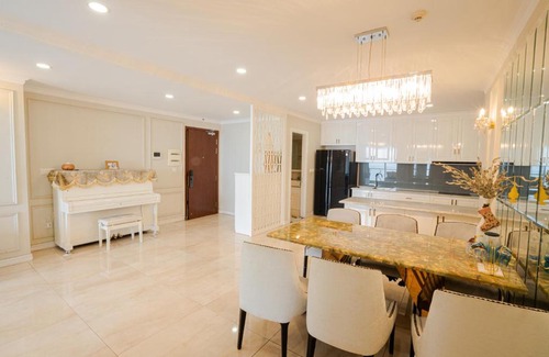 District 4 Apartamento | High Rise Beautiful 2BR Apartment Central Saigon