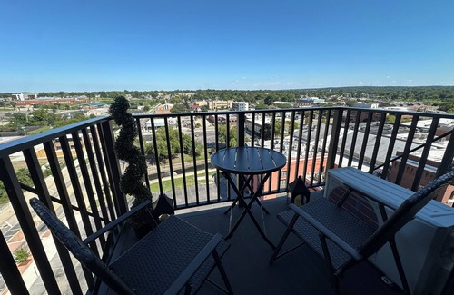 Northeast South Bend Apartamento | High Rise Downtown Apartment