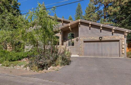 Lake Forest Casa | High Sierra at Dollar Point - Private Hot Tub, Close to Ski Resorts, Pet Friendly!