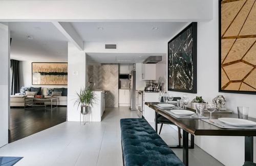 Oak Lawn Casa | High-Spec Opulent Townhouse in Oak Lawn