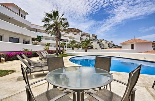 Pedregal Condominio | Family Friendly Lux Cabo Condo en Pedregal Area w / Amenities + Views