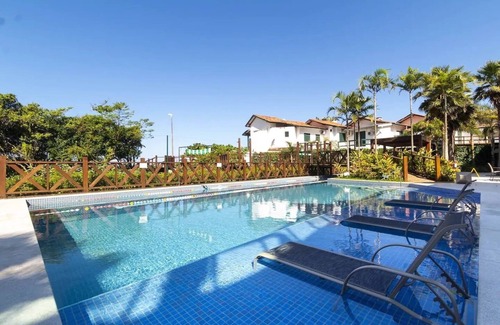 Bombas Apartamento | High standard apartment facing Bombas beach with heated outdoor pool