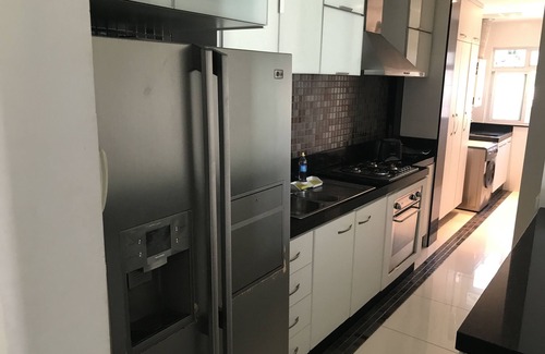 Centro Apartamento | Apartamento de alto estándar con 3 apartamentos de 30 metros de la Praia do Forte