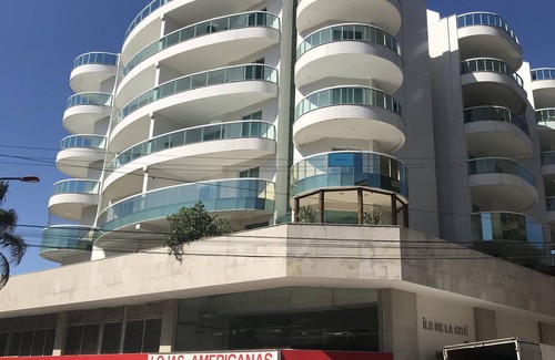 Centro Apartamento | Apartamento de alto estándar con 3 apartamentos de 30 metros de la Praia do Forte
